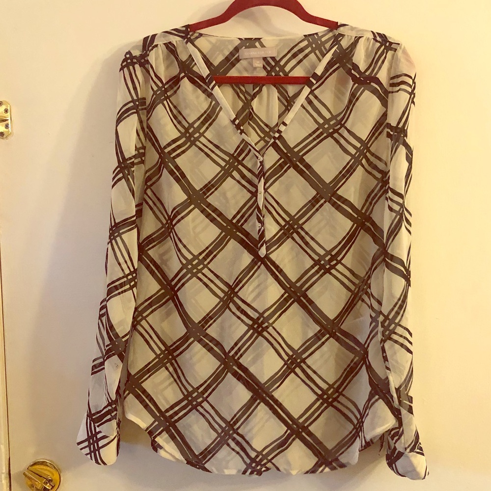 Banana Republic sheer long sleeve blouse